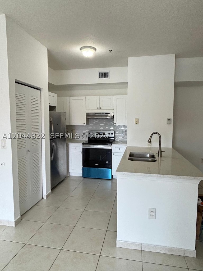 PALM GARDENS AT DORAL CON - Residential Lease