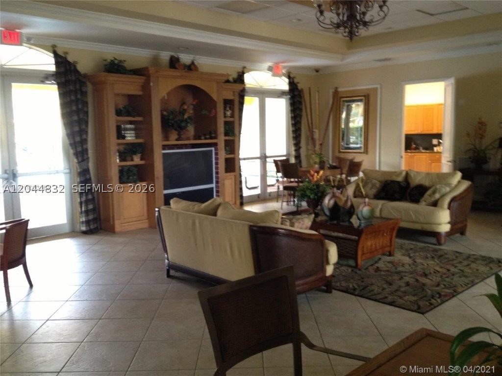 PALM GARDENS AT DORAL CON - Residential Lease
