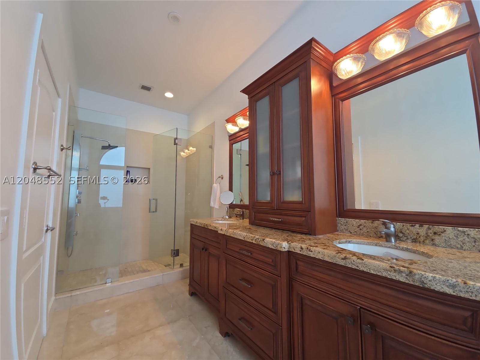 PORTOFINO - Residential Lease