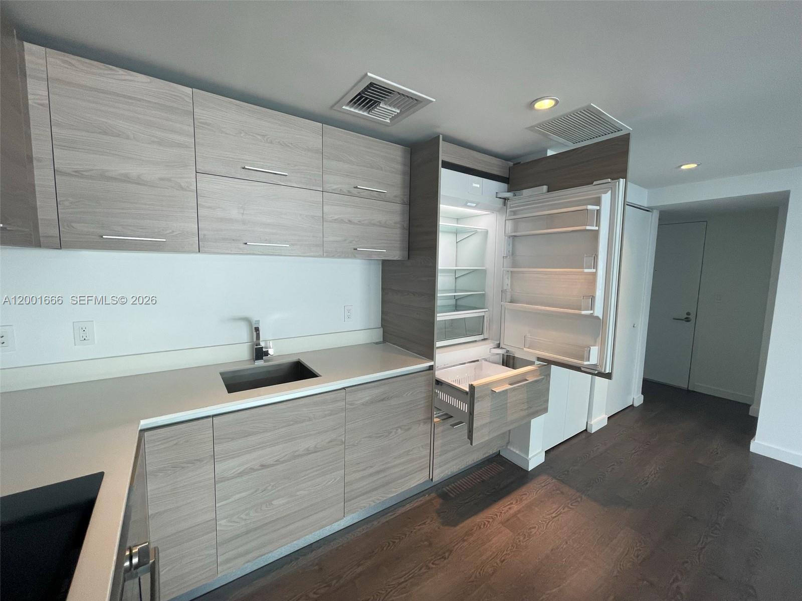 1300 S MIAMI AVENUE CONDO - Residential
