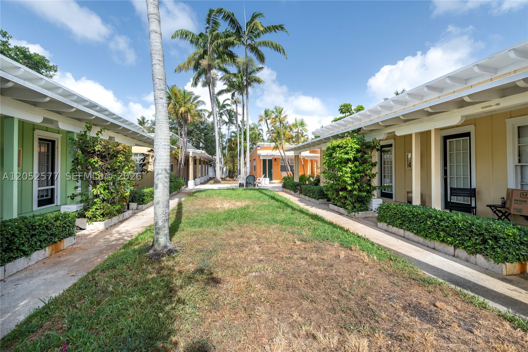 ARTIST COLONY CONDO - Residential
