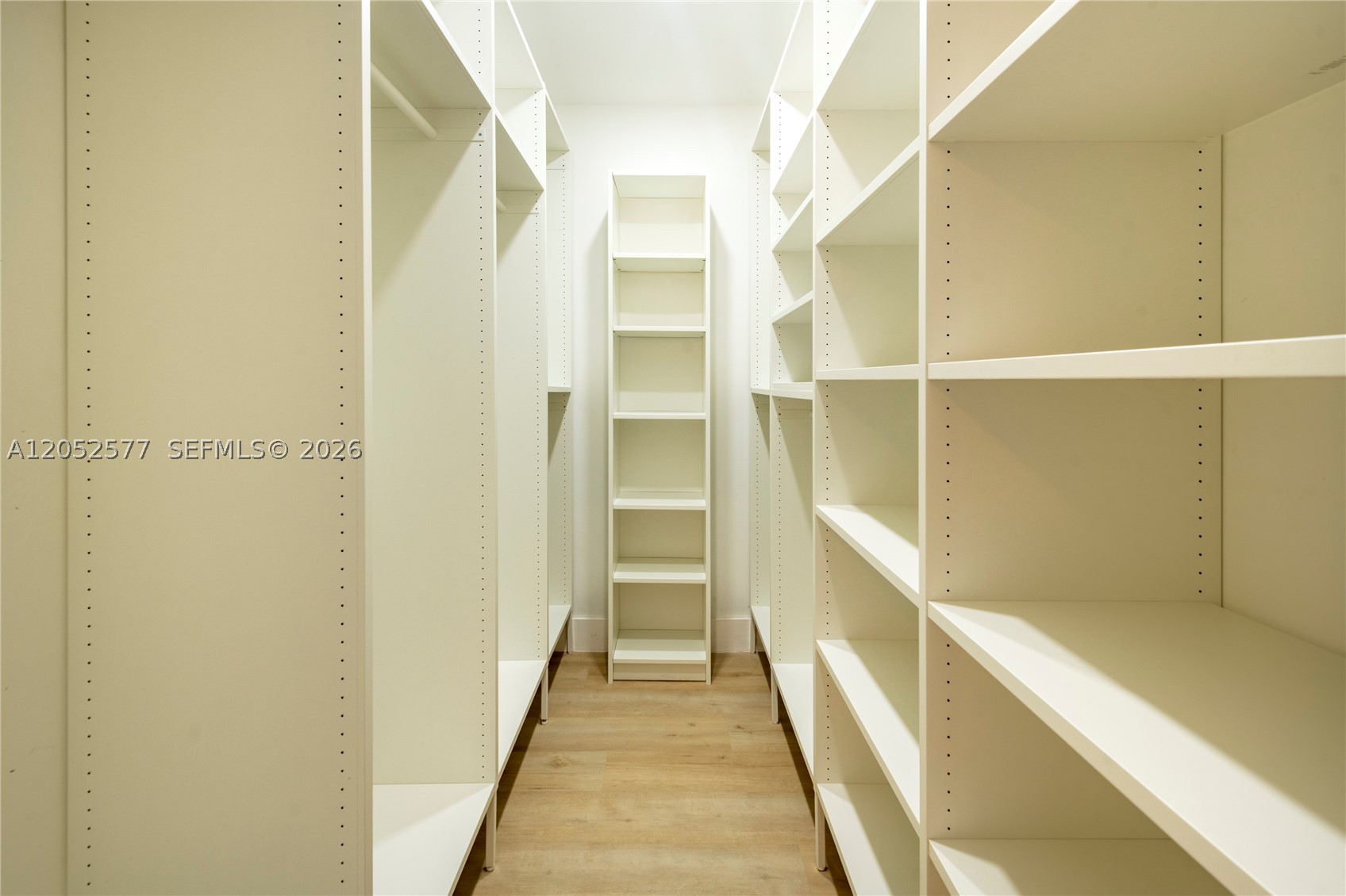 ARTIST COLONY CONDO - Residential