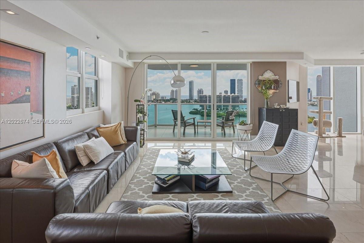 THE PENINSULA II CONDO - Residential