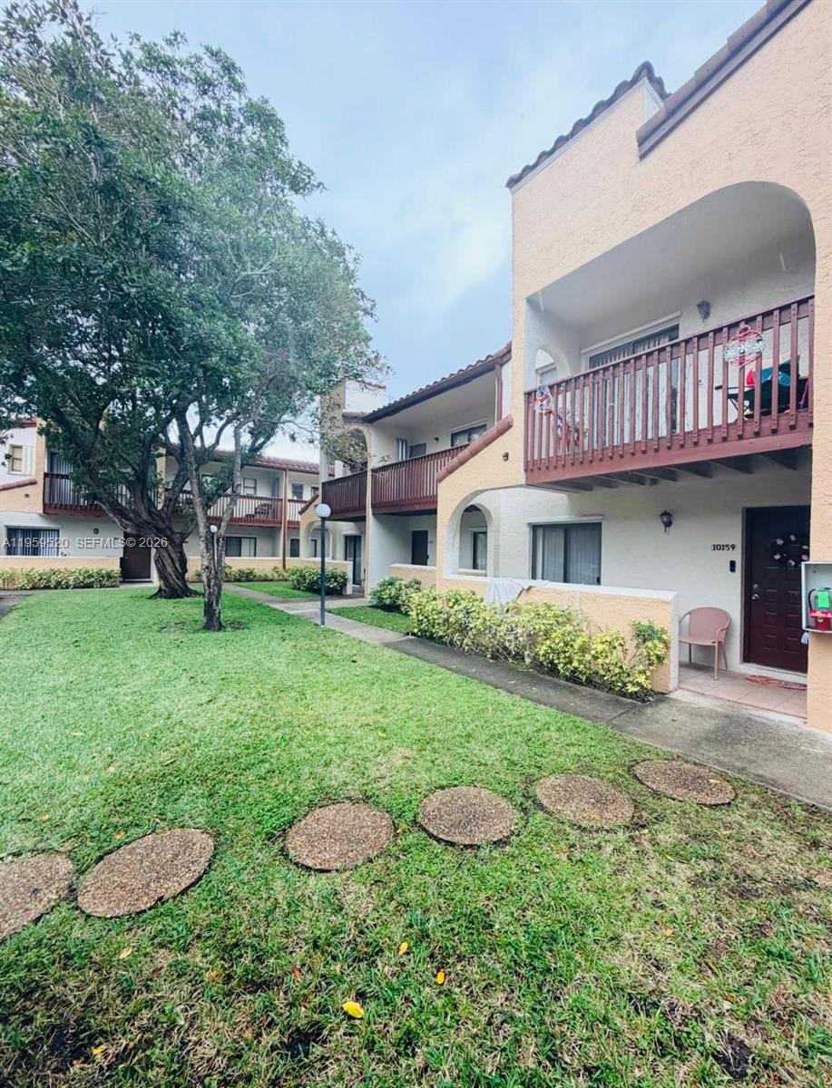 SANTA MARGARITA TOWNHOUSE - Residential Lease