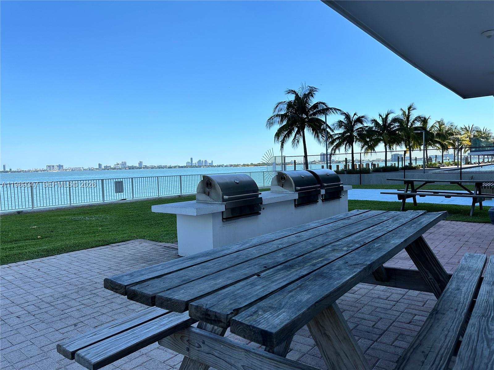 BAY PARK TOWERS CONDO - Residential