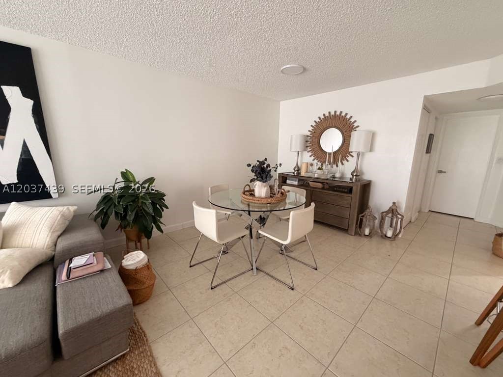 THE GREENS AT DORAL - Residential Lease
