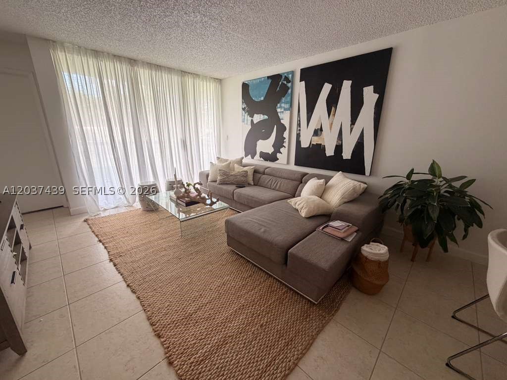 THE GREENS AT DORAL - Residential Lease