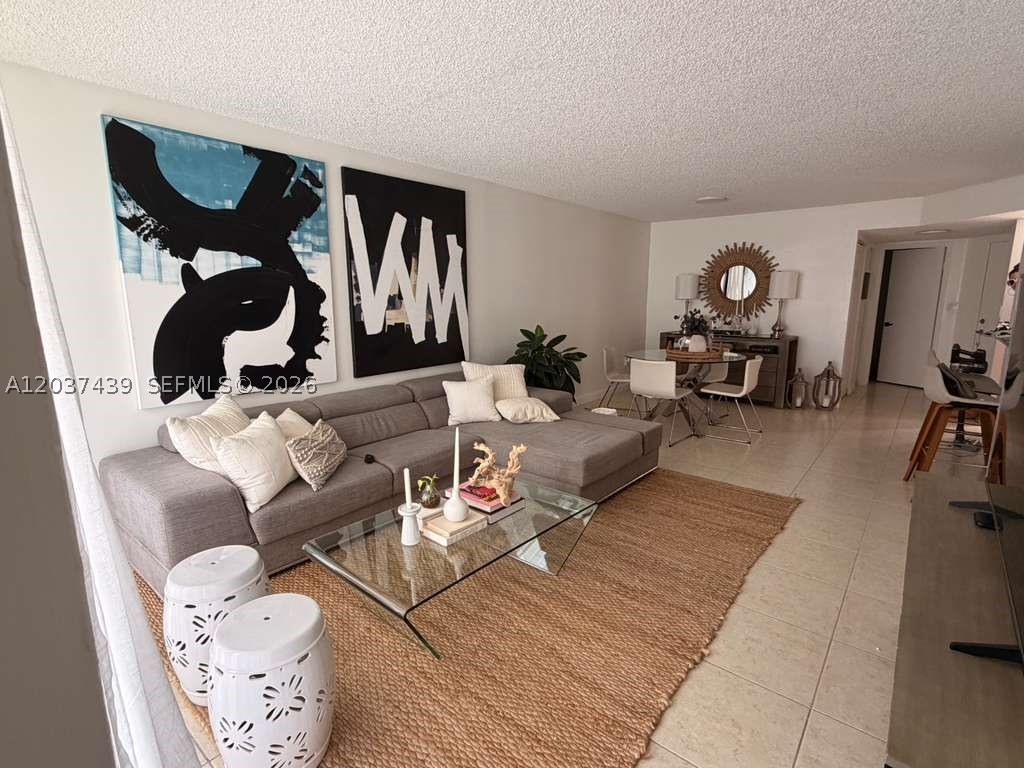 THE GREENS AT DORAL - Residential Lease