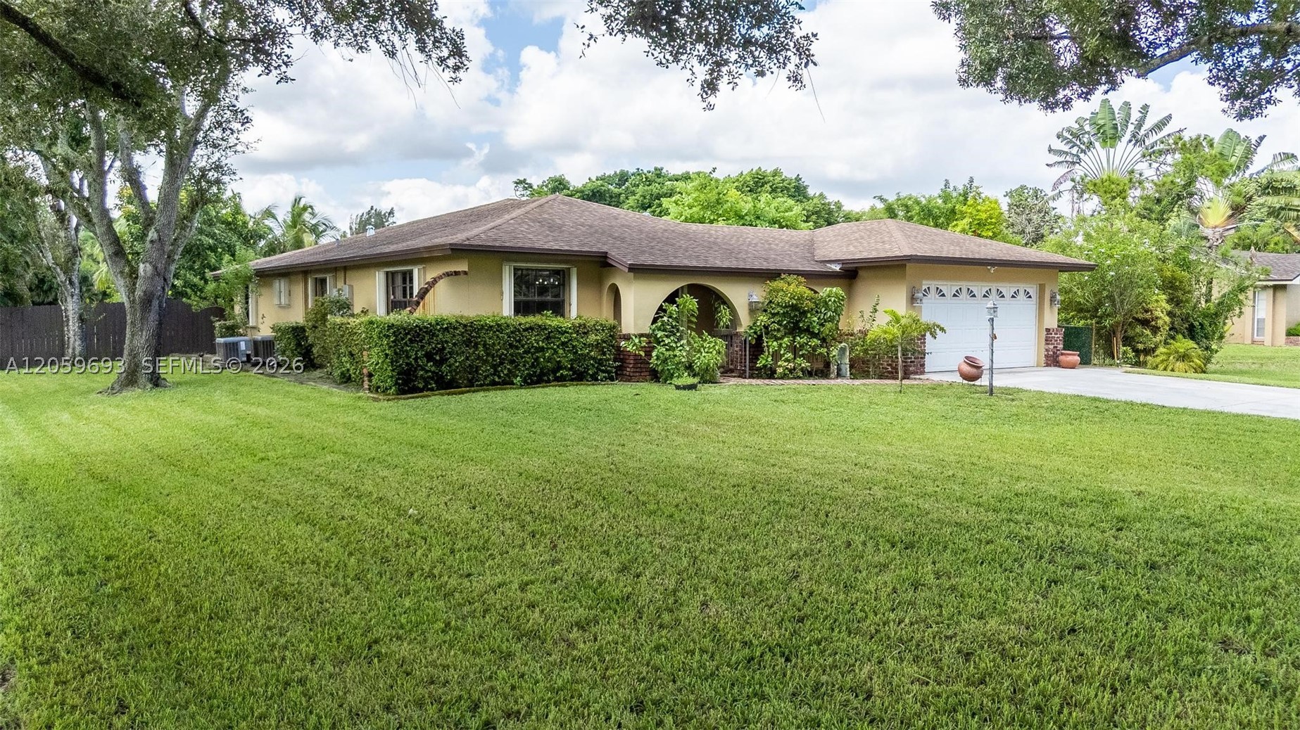 FLA FRUIT LANDS CO - Residential