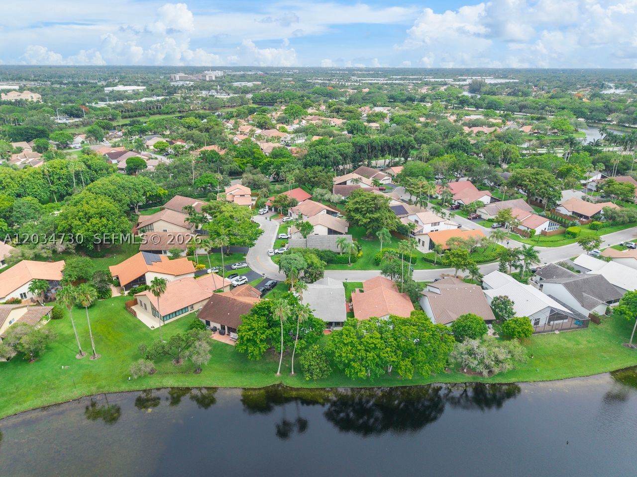 COUNTRY ISLES PATIO HOMES - Residential