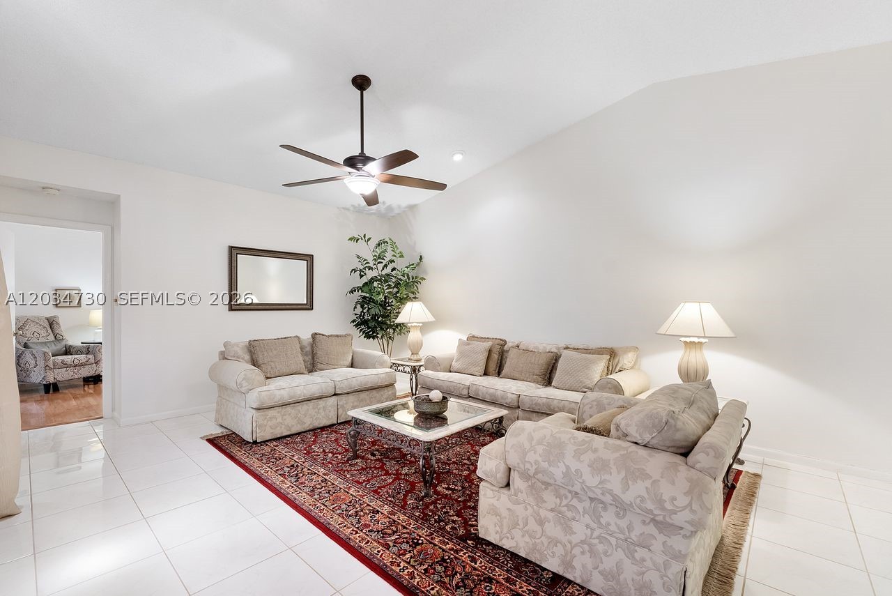 COUNTRY ISLES PATIO HOMES - Residential