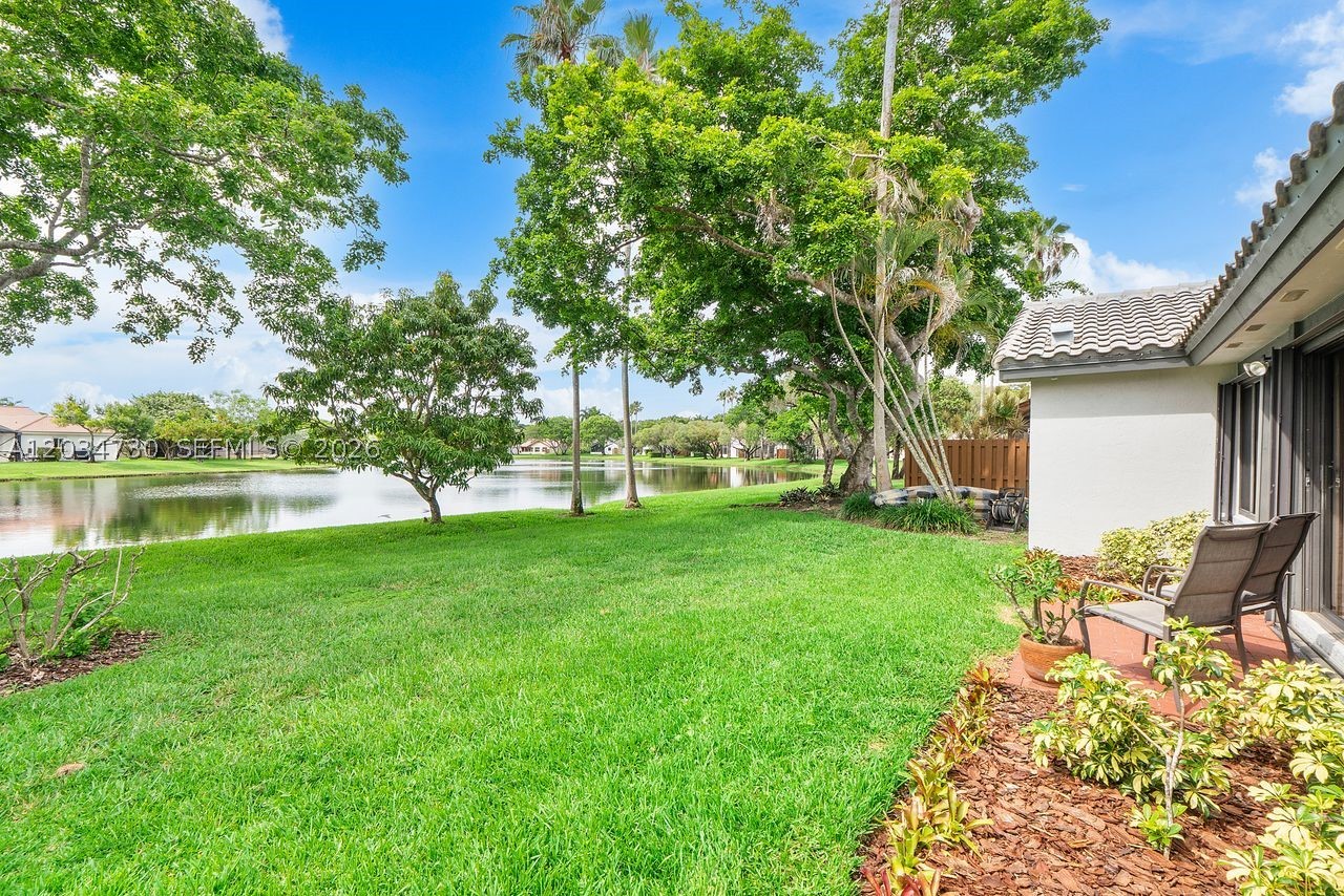 COUNTRY ISLES PATIO HOMES - Residential