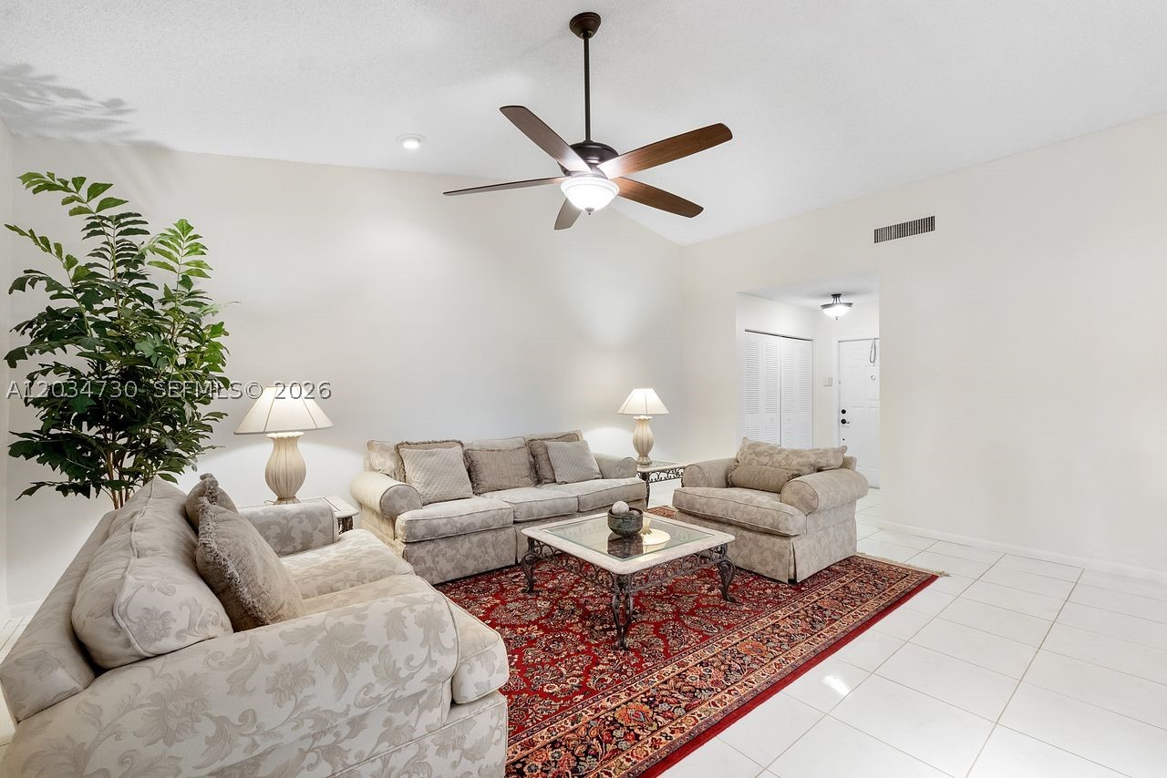 COUNTRY ISLES PATIO HOMES - Residential
