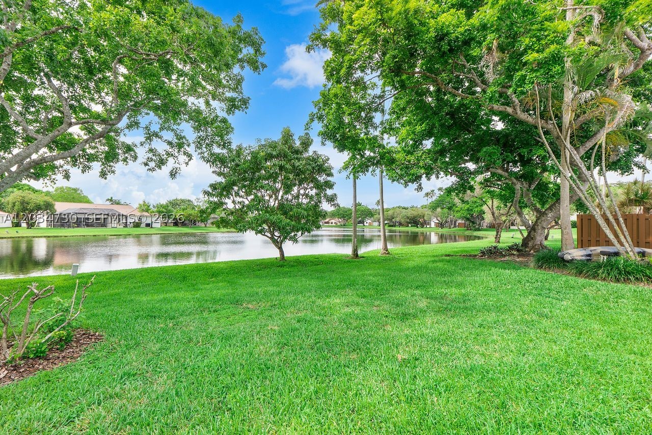 COUNTRY ISLES PATIO HOMES - Residential