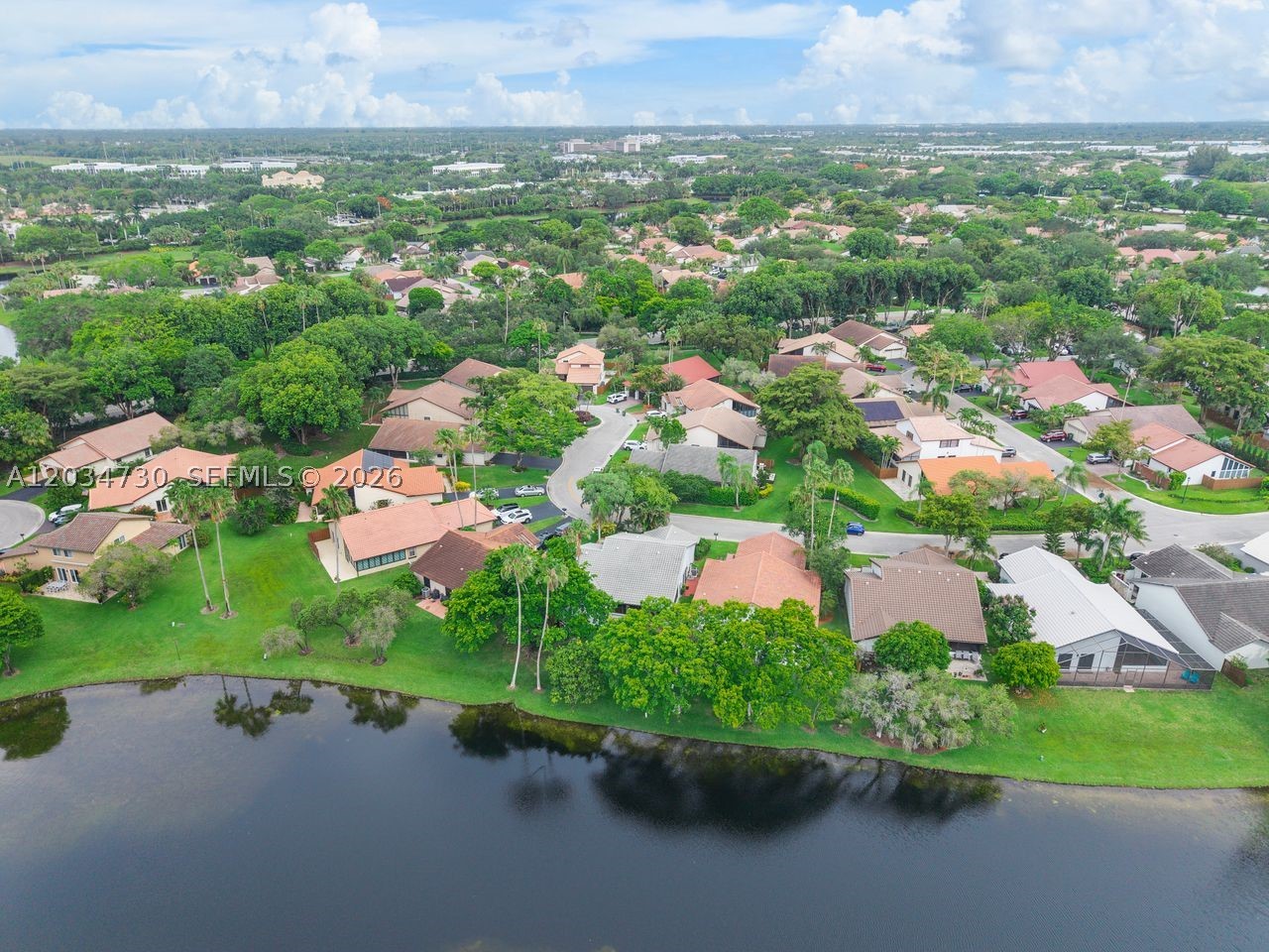 COUNTRY ISLES PATIO HOMES - Residential