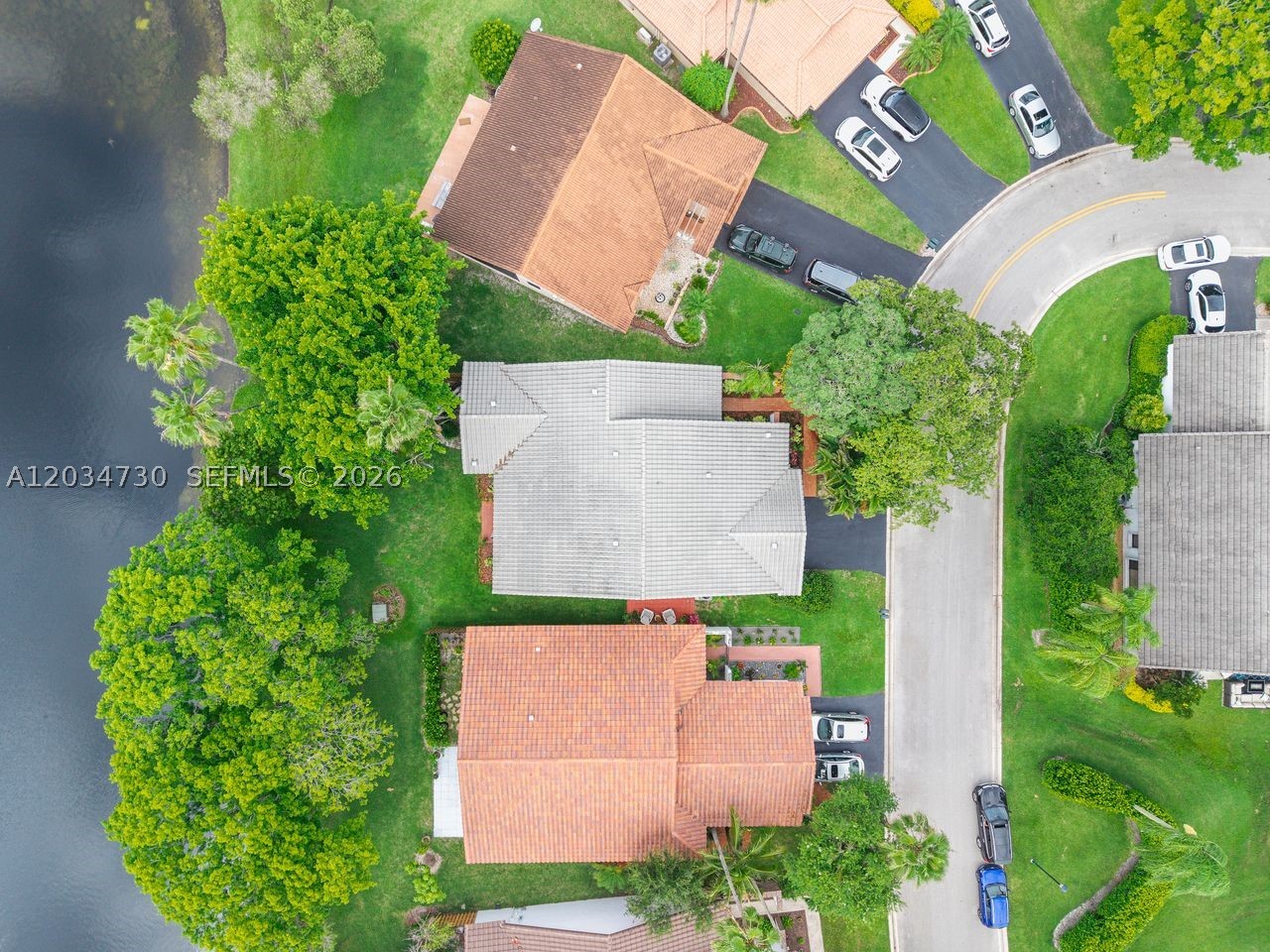COUNTRY ISLES PATIO HOMES - Residential