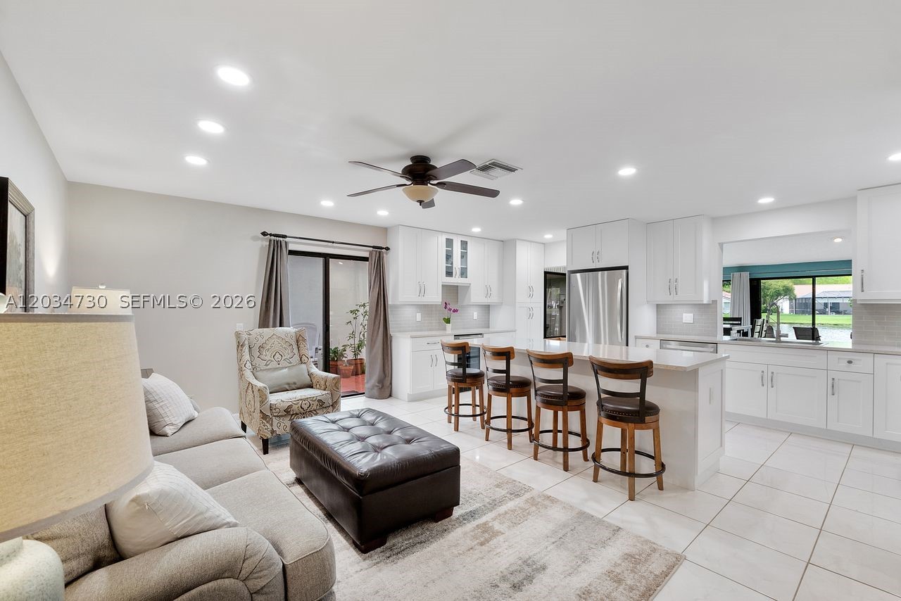 COUNTRY ISLES PATIO HOMES - Residential