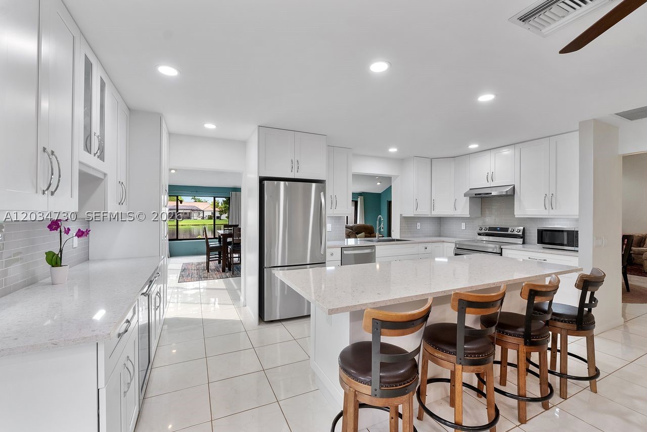 COUNTRY ISLES PATIO HOMES - Residential