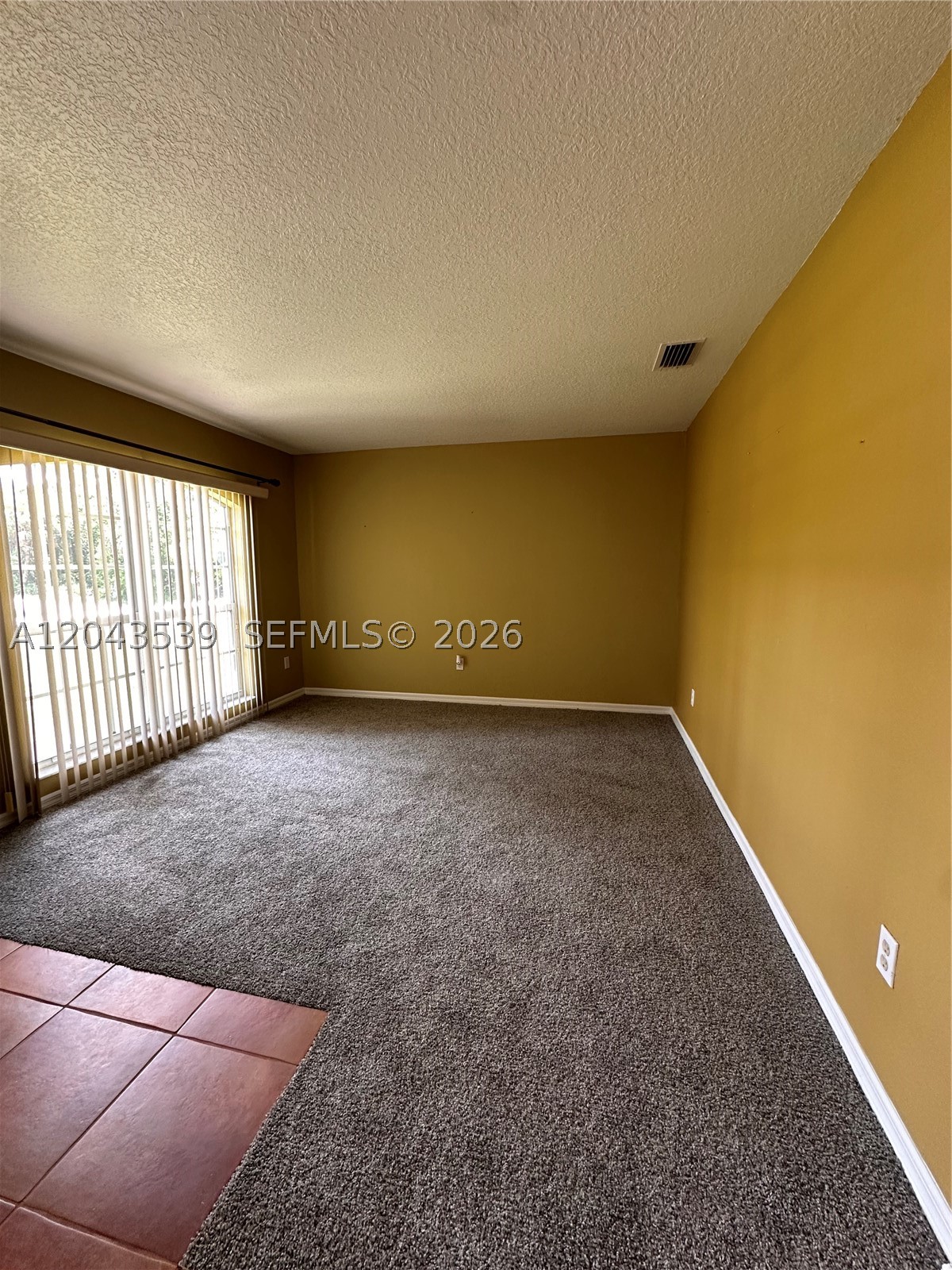 VERO LAKE ESTATES UNIT Q - Residential