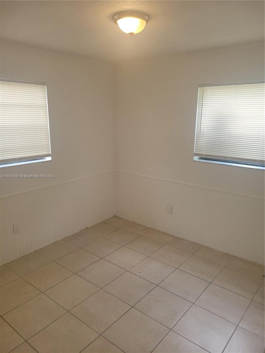 MARGATE ESTATES SEC THREE - Residential Lease