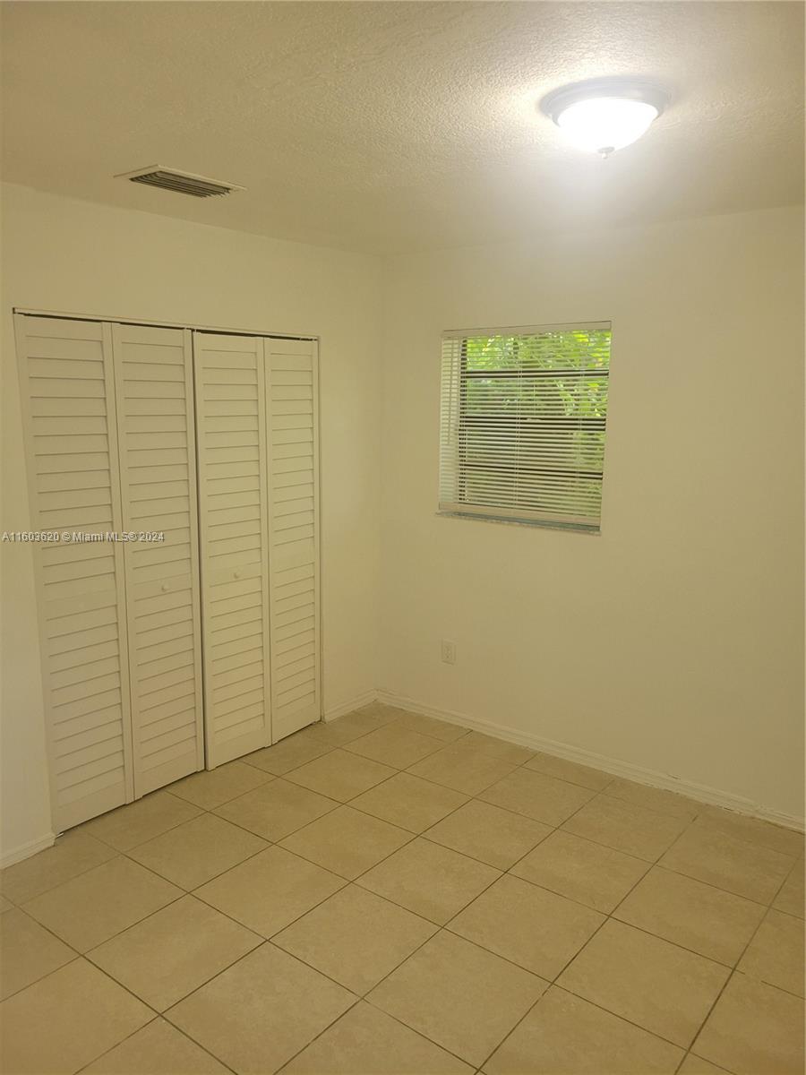 MARGATE ESTATES SEC THREE - Residential Lease