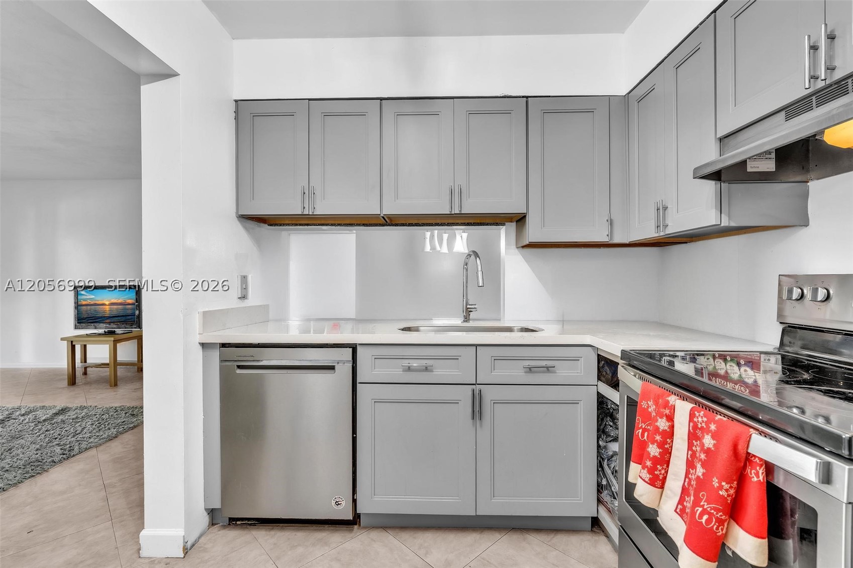 OAKLAND FOREST CLUB CONDO - Residential
