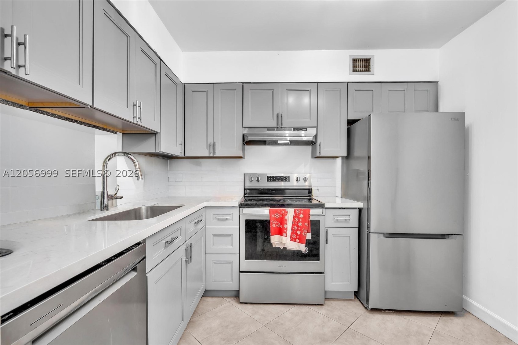 OAKLAND FOREST CLUB CONDO - Residential