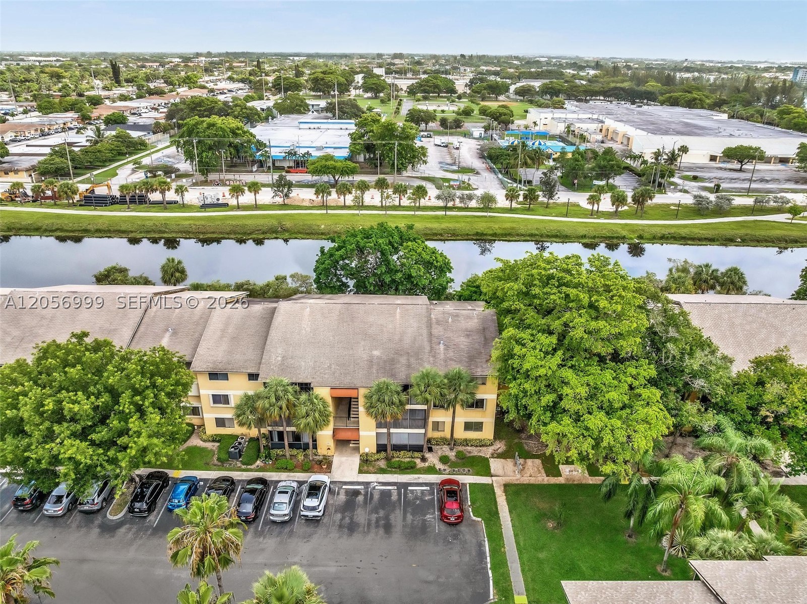 OAKLAND FOREST CLUB CONDO - Residential