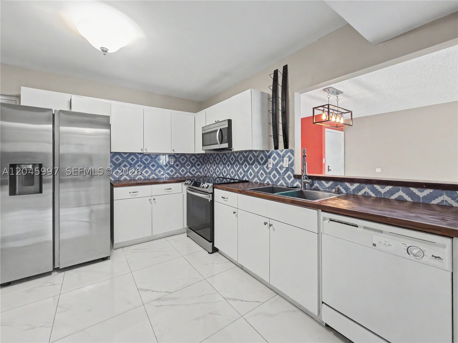 RACQUET CLUB OF KENDALE L - Residential