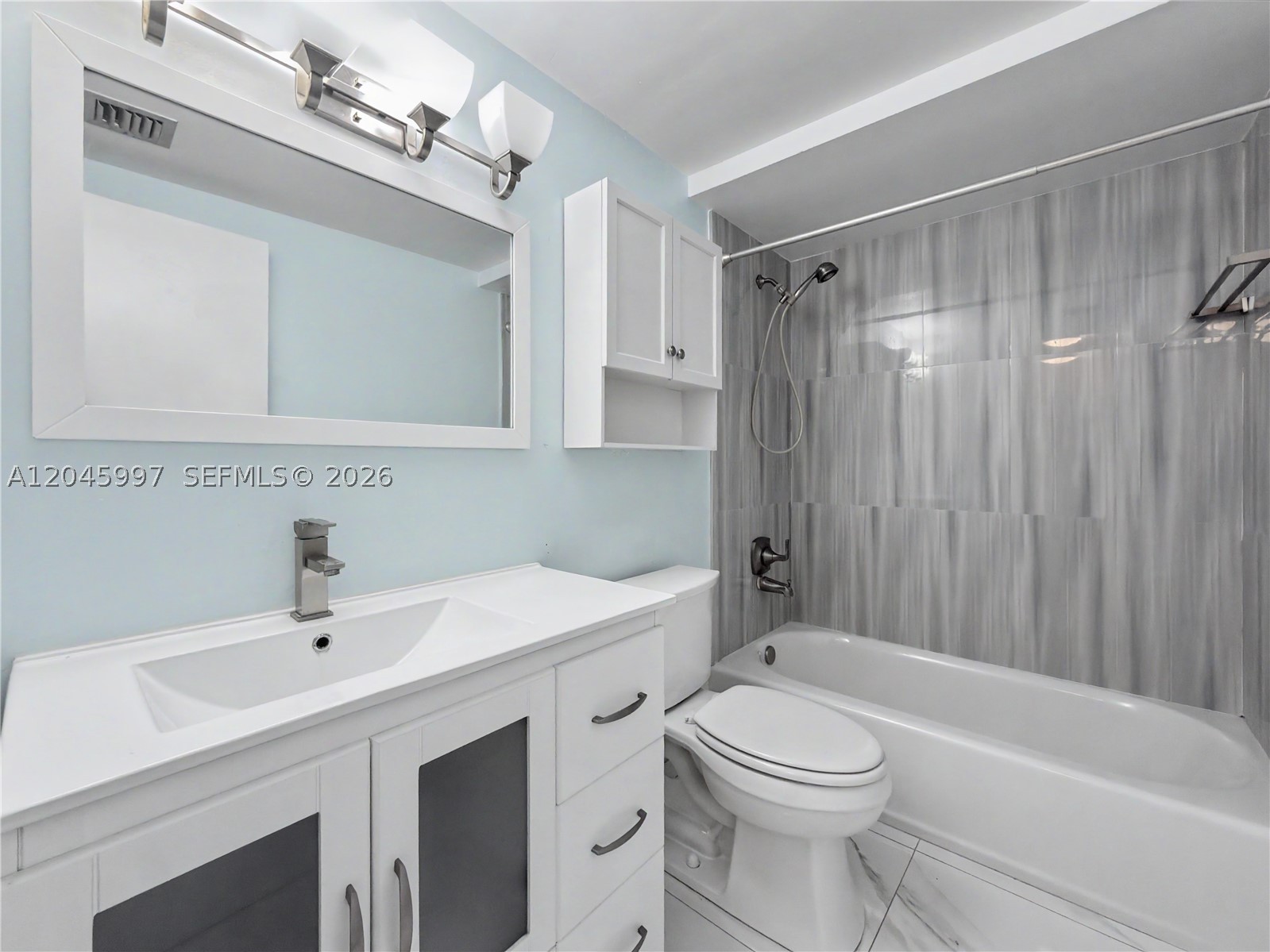 RACQUET CLUB OF KENDALE L - Residential
