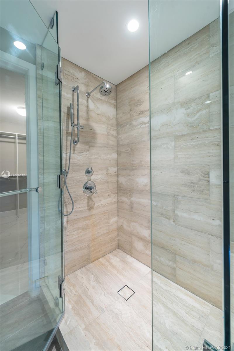 BISCAYNE BEACH CONDO - Residential Lease
