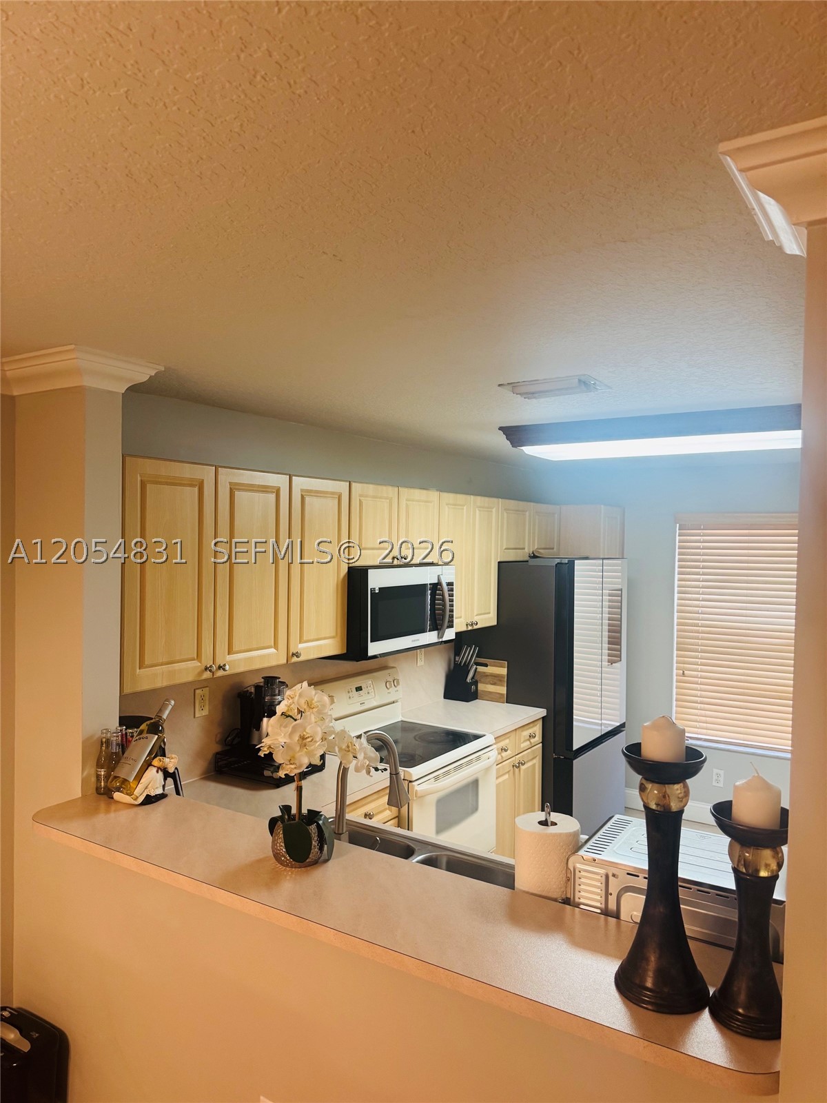 MELROSE POINT CONDO - Residential