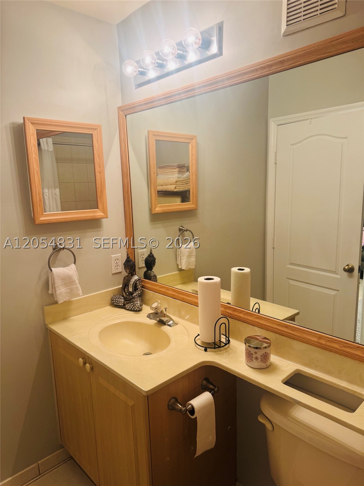 MELROSE POINT CONDO - Residential