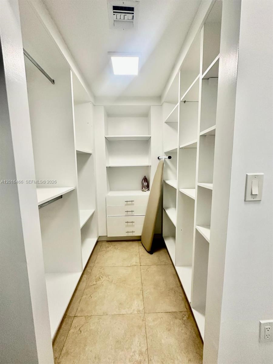 FORTUNE HOUSE CONDO - Residential Lease