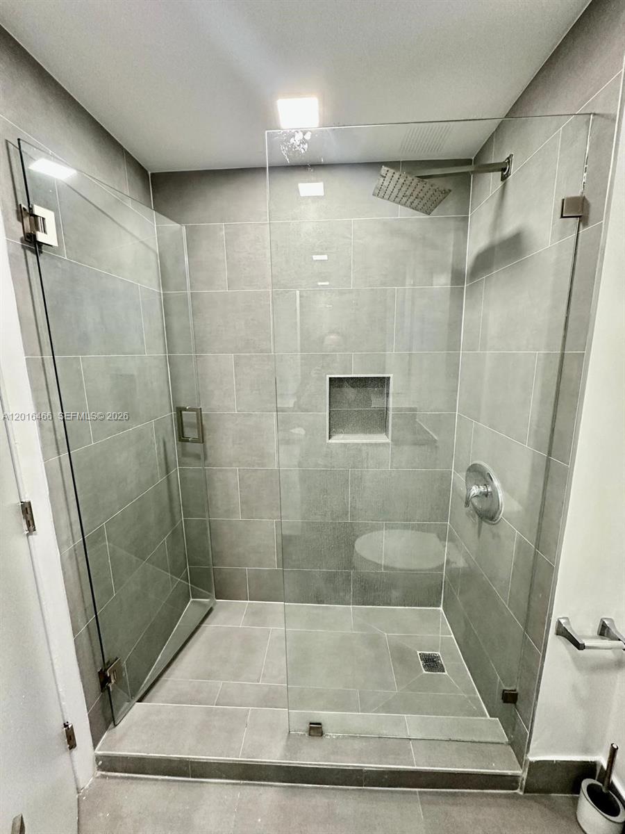 FORTUNE HOUSE CONDO - Residential Lease