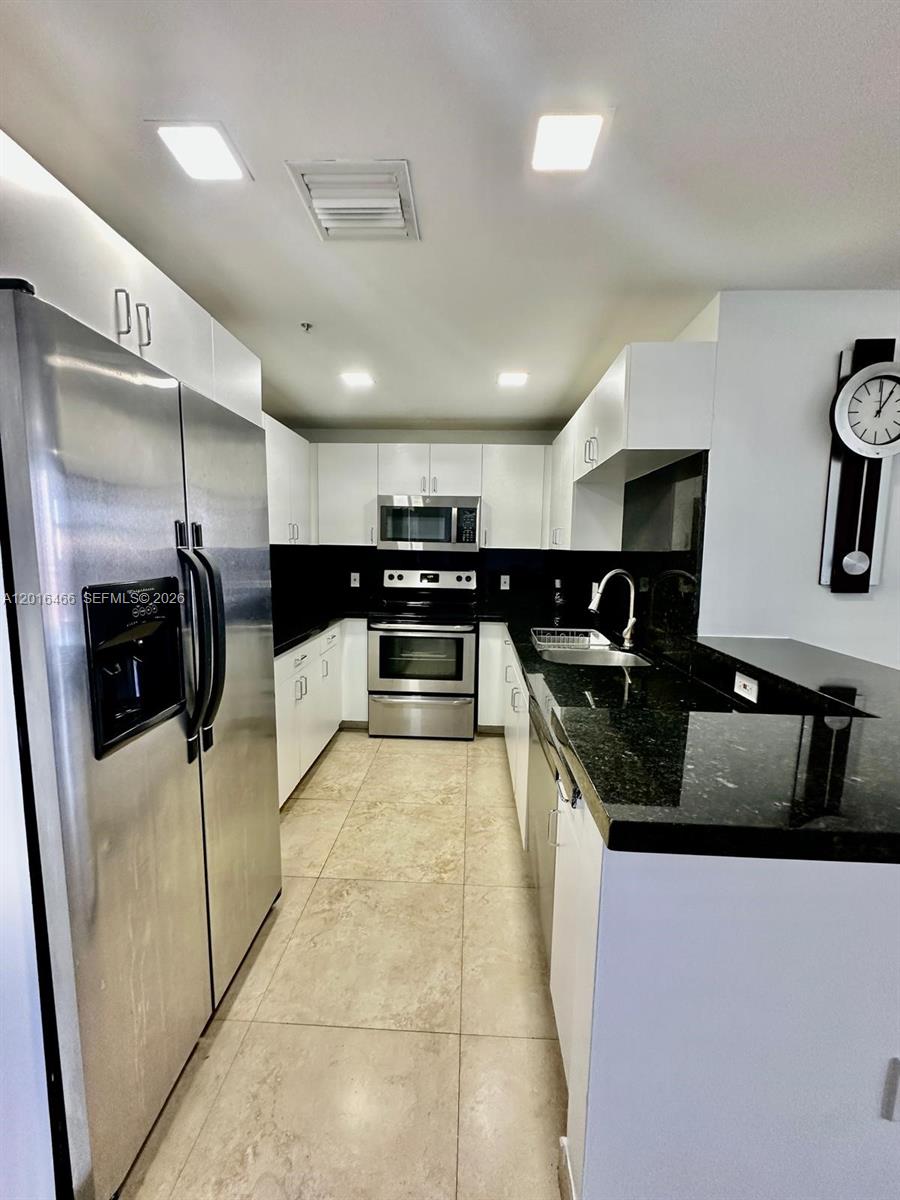 FORTUNE HOUSE CONDO - Residential Lease