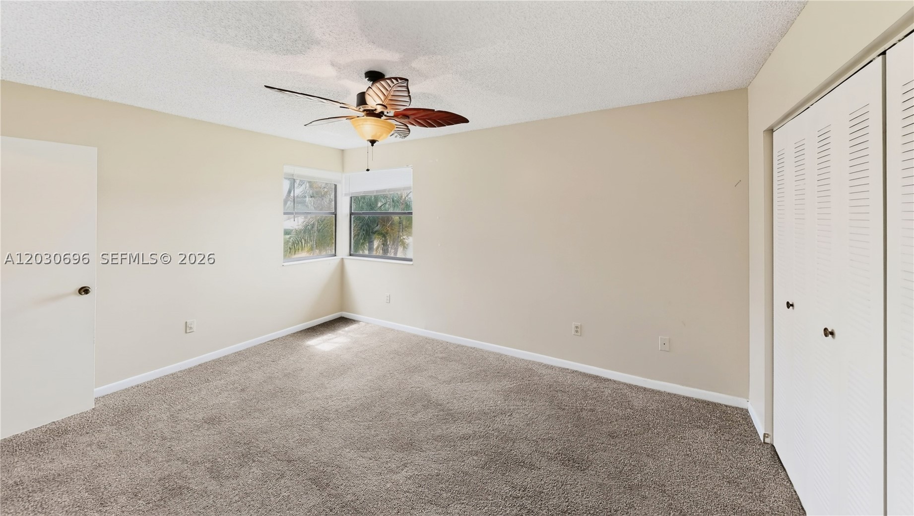 LAKESHORE CONDO 6 - Residential