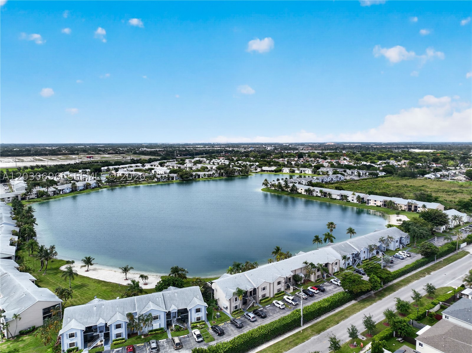 LAKESHORE CONDO 6 - Residential