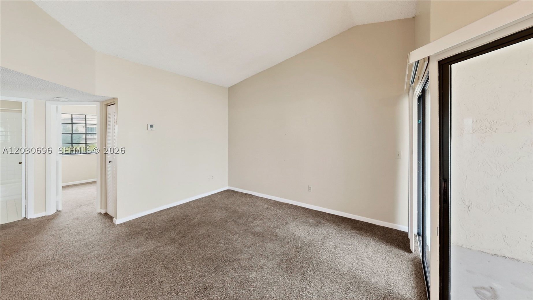 LAKESHORE CONDO 6 - Residential