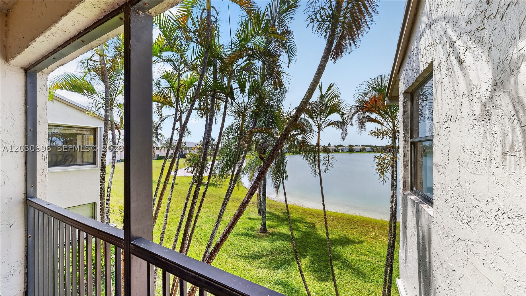 LAKESHORE CONDO 6 - Residential