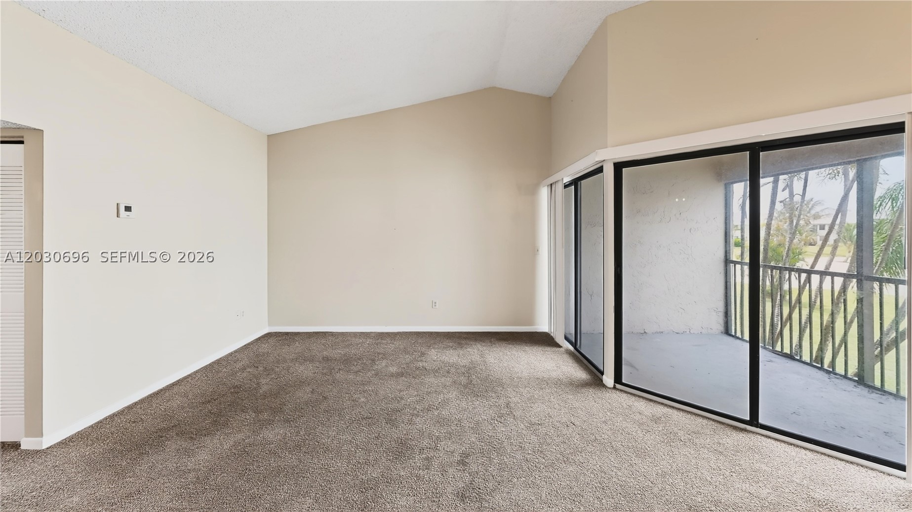 LAKESHORE CONDO 6 - Residential