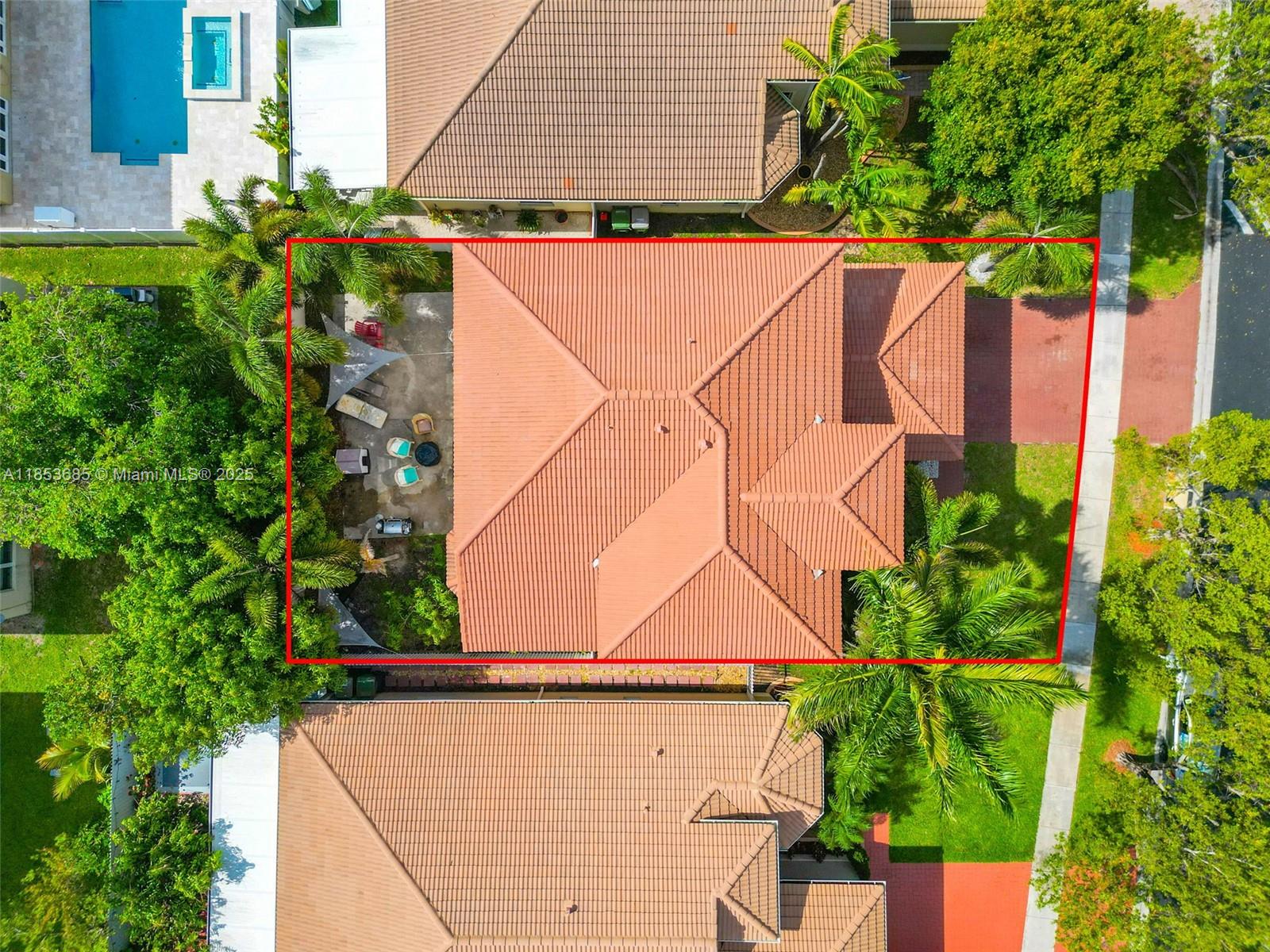PORTOFINO LAKES - Residential