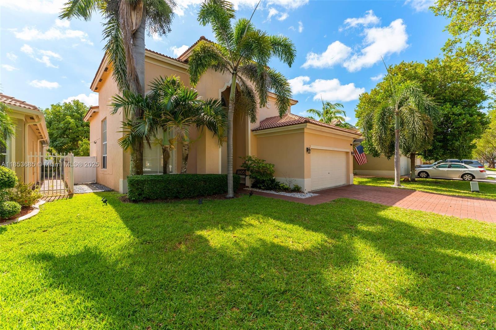 PORTOFINO LAKES - Residential