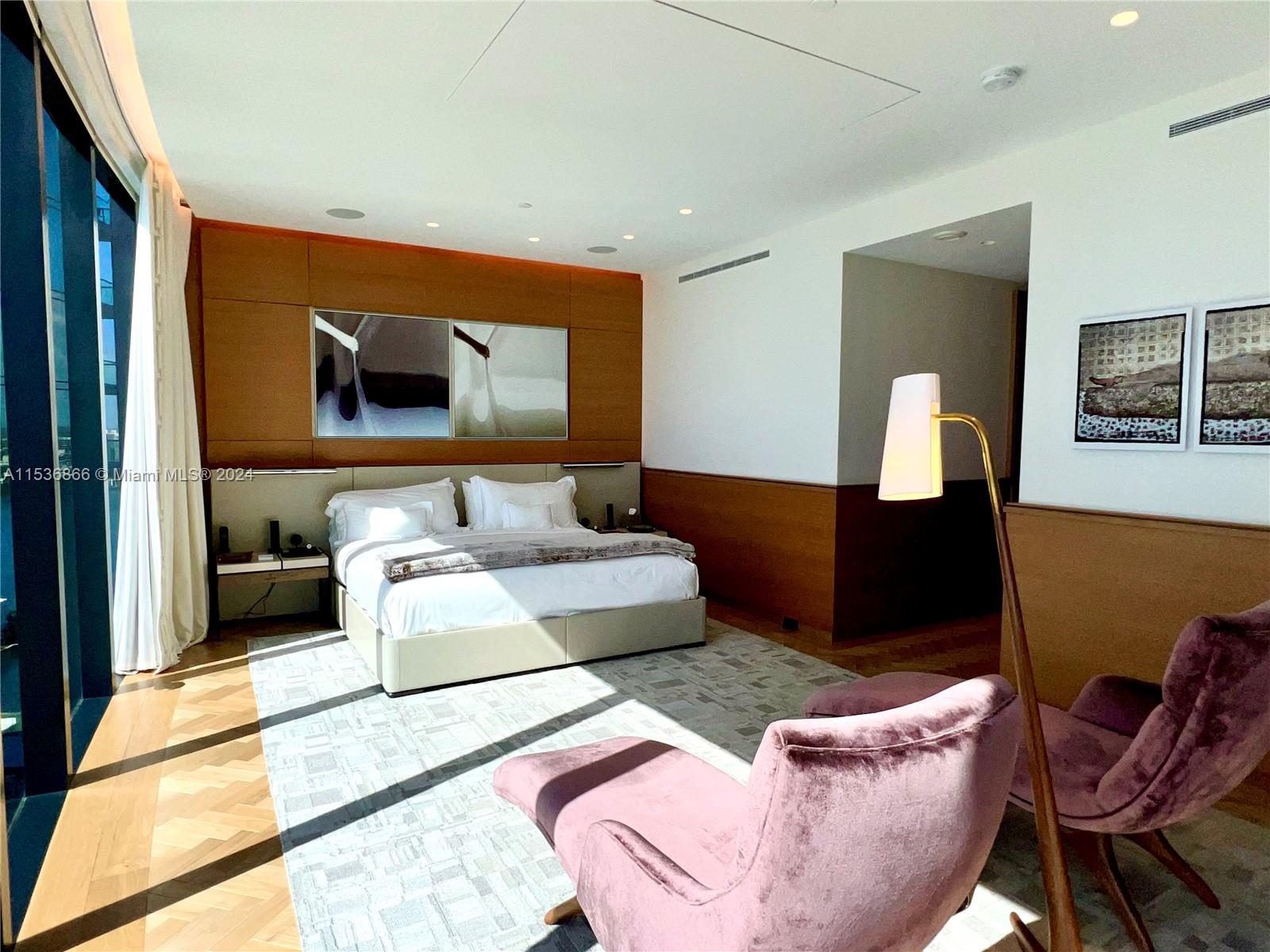 18555 COLLINS AVENUE COND - Residential