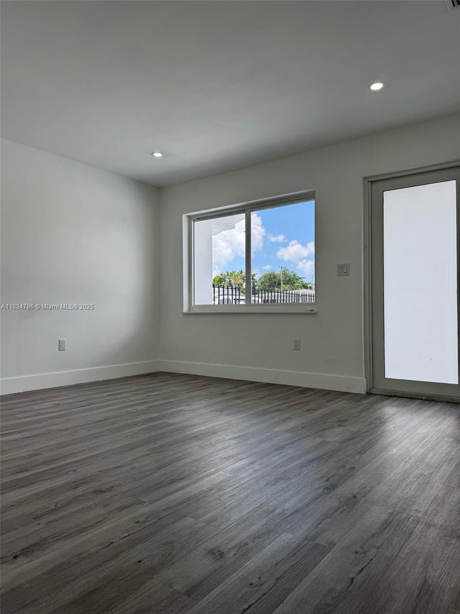 HIALEAH 8TH ADDN REV PL - Residential Lease