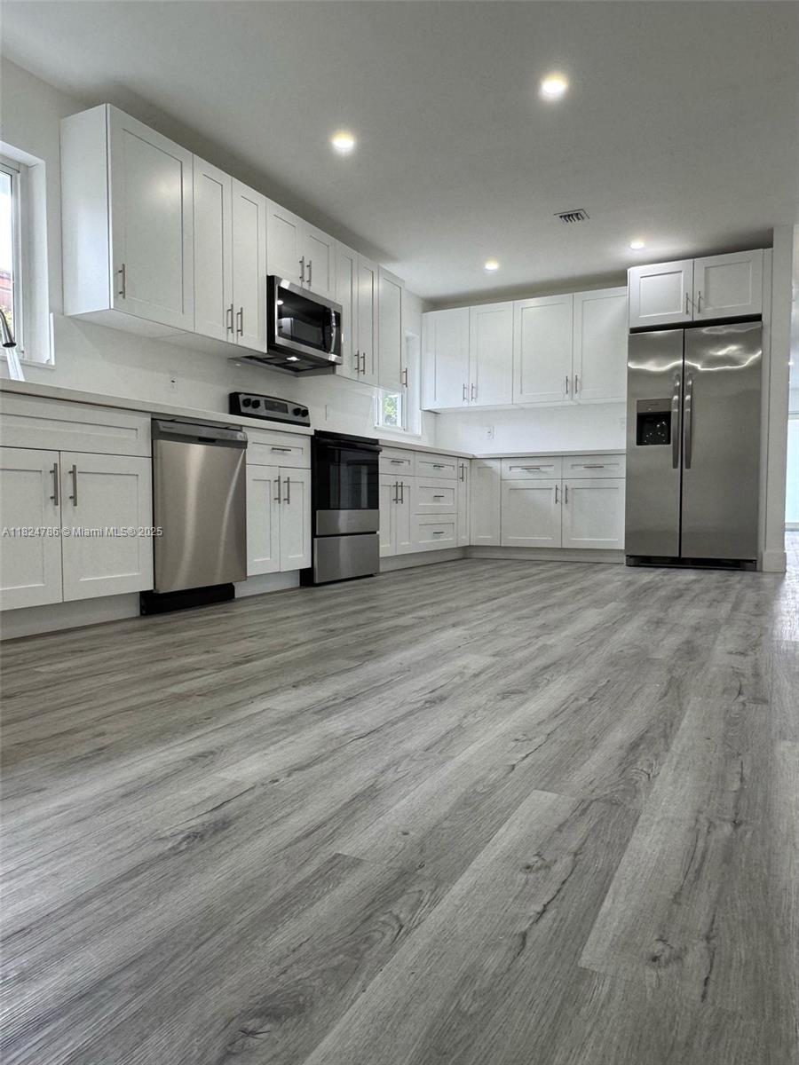 HIALEAH 8TH ADDN REV PL - Residential Lease