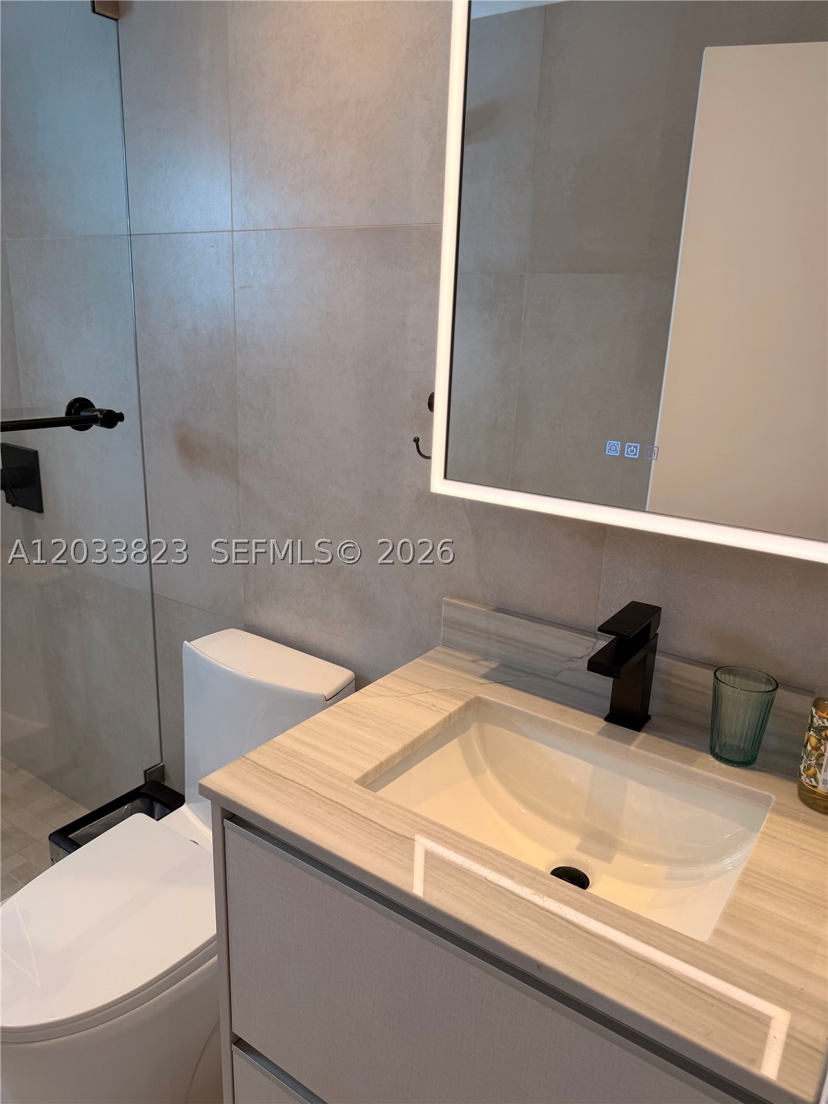 BAY VISTA PARK - Residential Lease