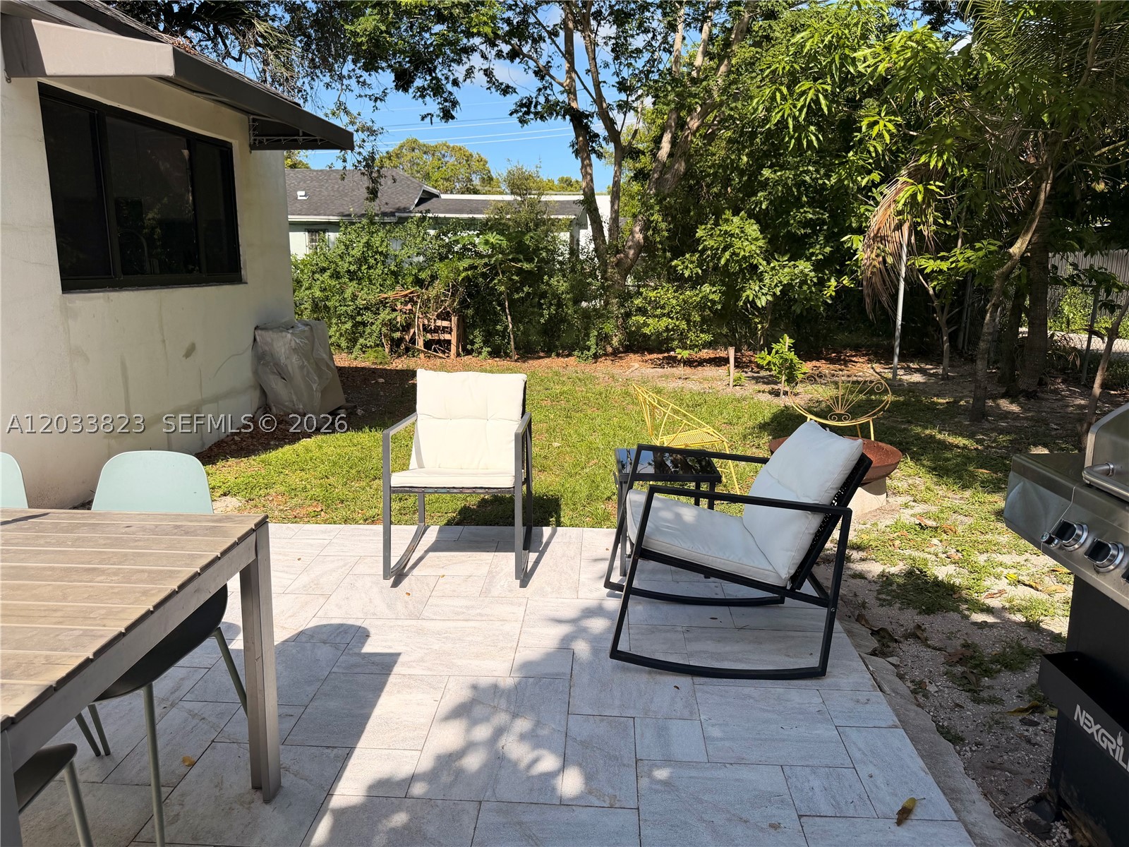 BAY VISTA PARK - Residential Lease