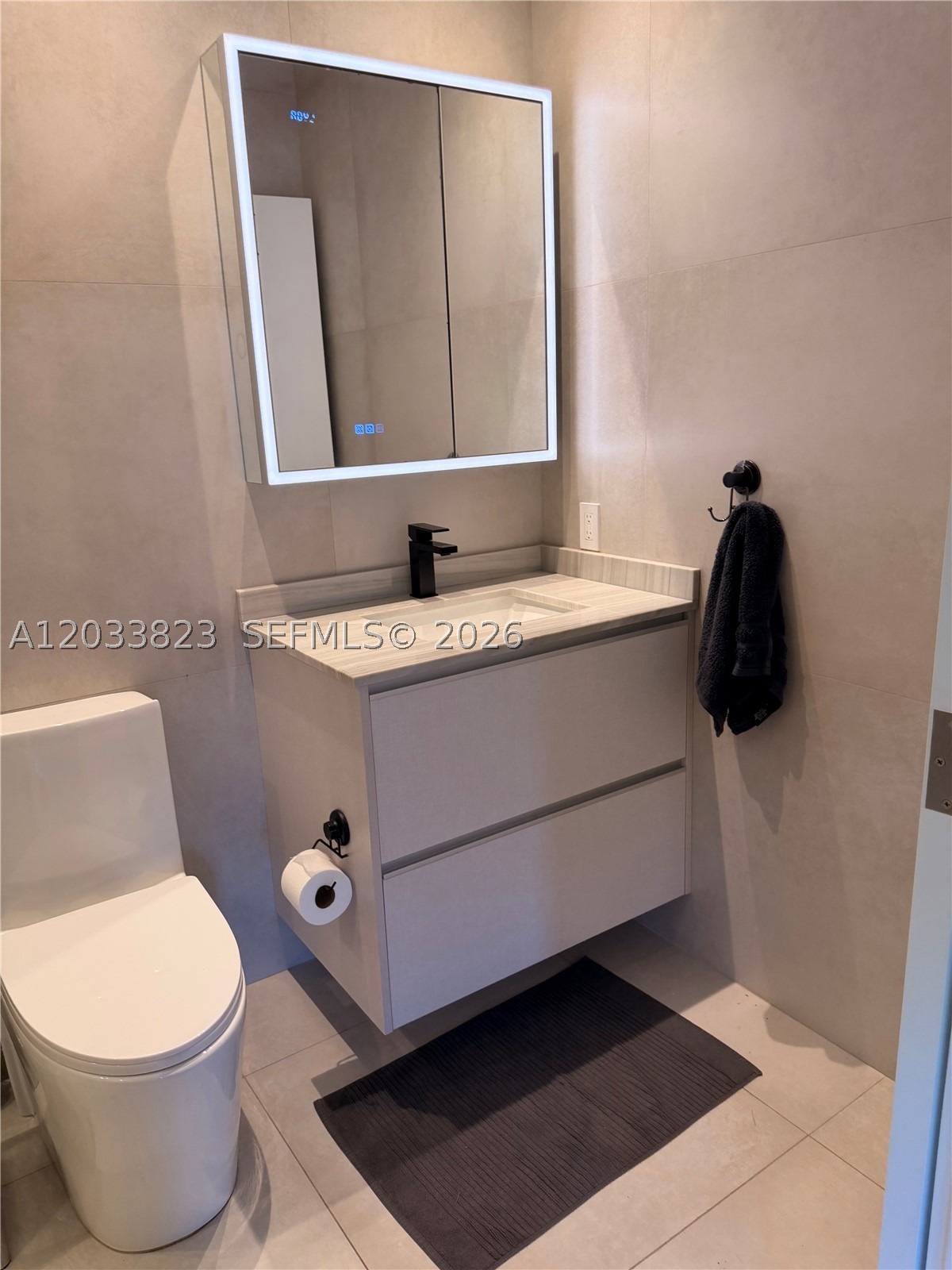 BAY VISTA PARK - Residential Lease