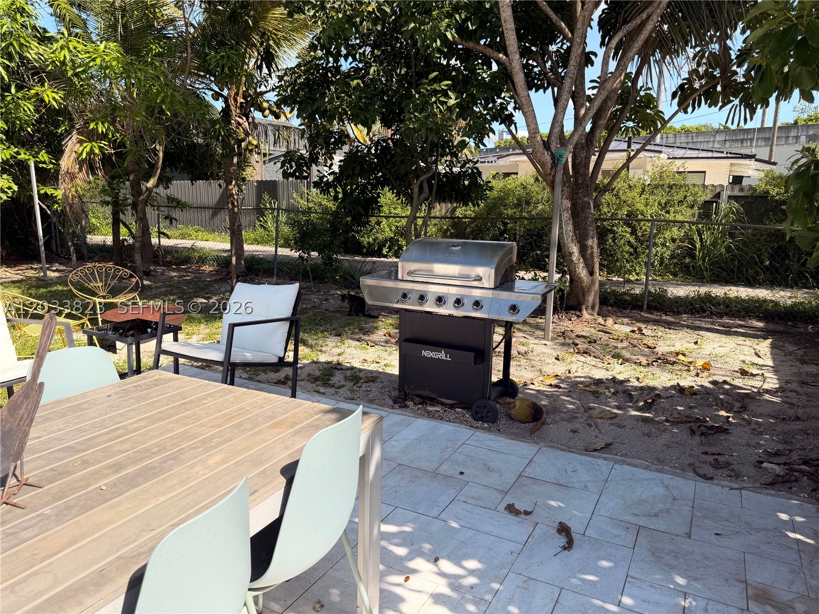 BAY VISTA PARK - Residential Lease